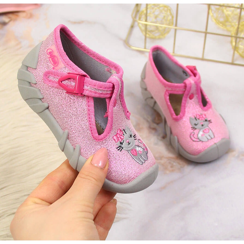 Tyttöjen tossut päiväkotiin vaaleanpunainen ja harmaa Befado 1