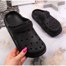 Mustat Atleticon mustat varvastossut 1