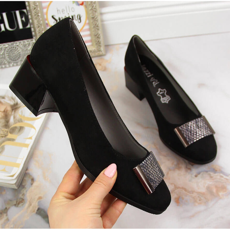 Pumput mustassa Jezzi-mokkanahkalohkossa 1