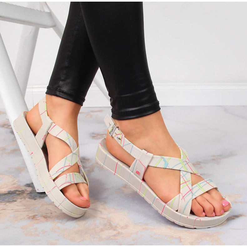 Naisten kumisandaalit, joissa tuoksuva Zaxy HH285264 beige 1