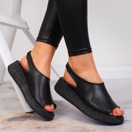 Naisten mustat sandaalit Navy Dot -alustalla 1