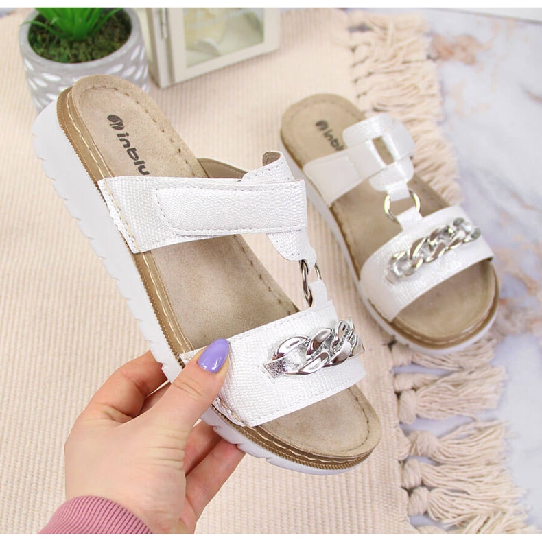 Naisten valkoiset Inblu Velcro -tossut ketjulla valkoinen 1