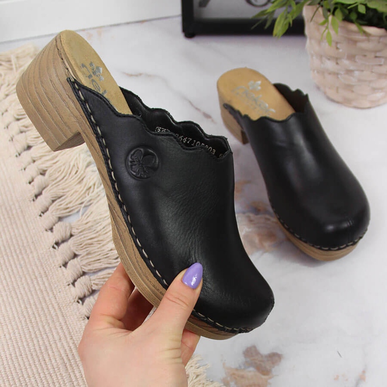 Rieker V6844-00 mustat naisten nahkatossut 1