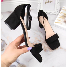 Mustat naisten Vinceza-sandaalit pylväässä 1