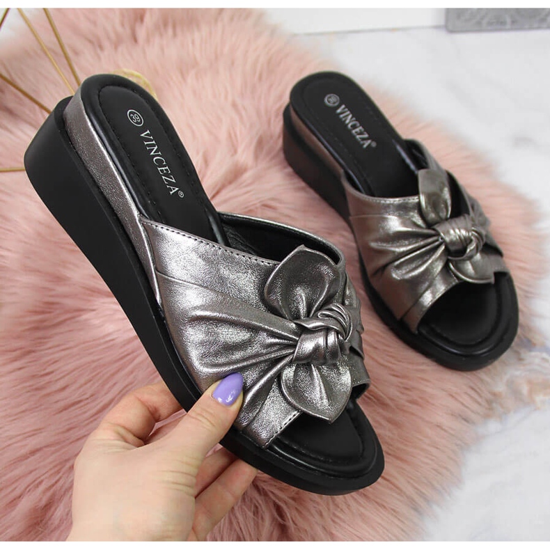 Naisten hopeiset kiilatossut Vinceza 1