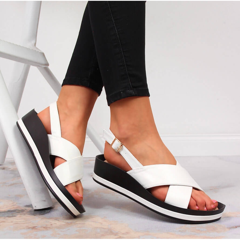 Naisten valkoiset Vinceza-sandaalit kiilakorolla valkoinen 1