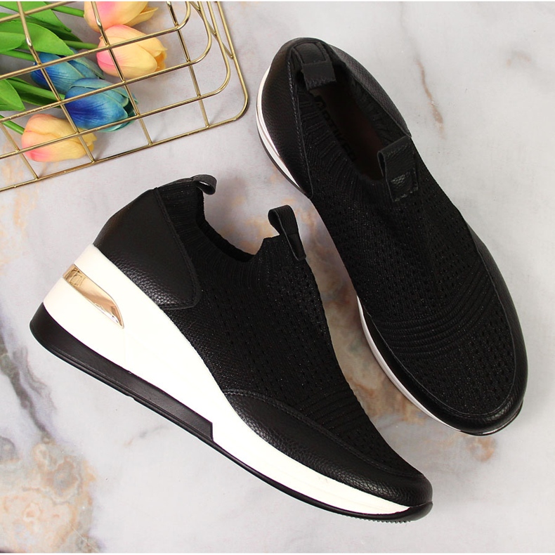 Naisten mustat kiilalenkkarit Artiker 2