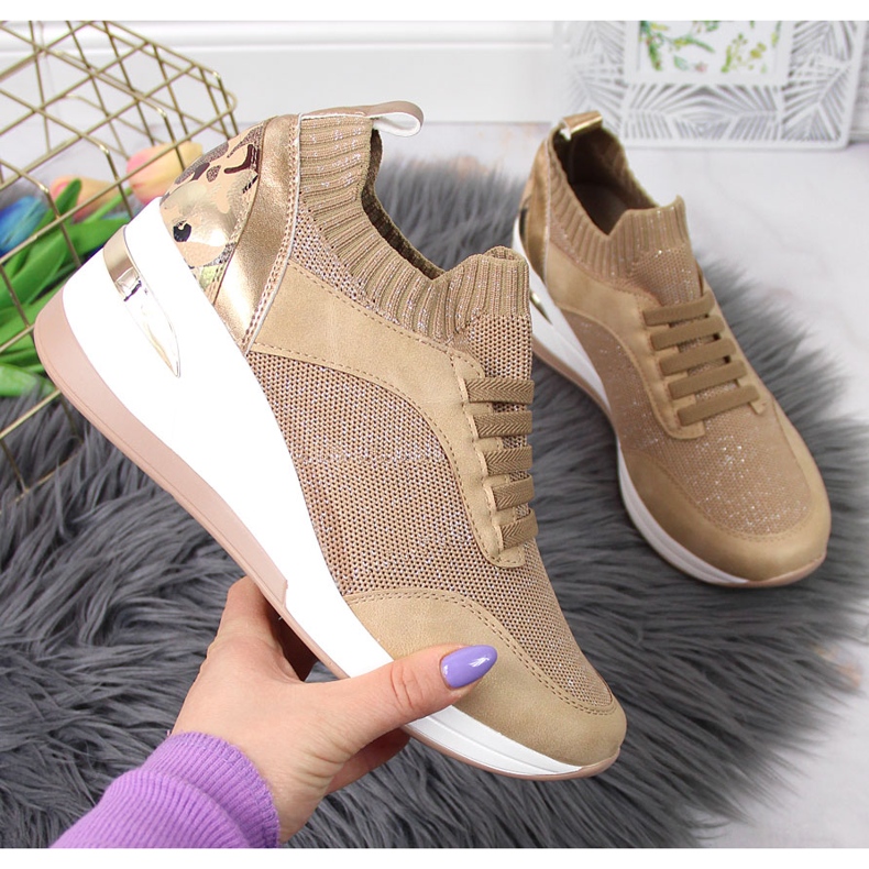 Naisten brogues kiilalla, slip on, beige Artiker 1