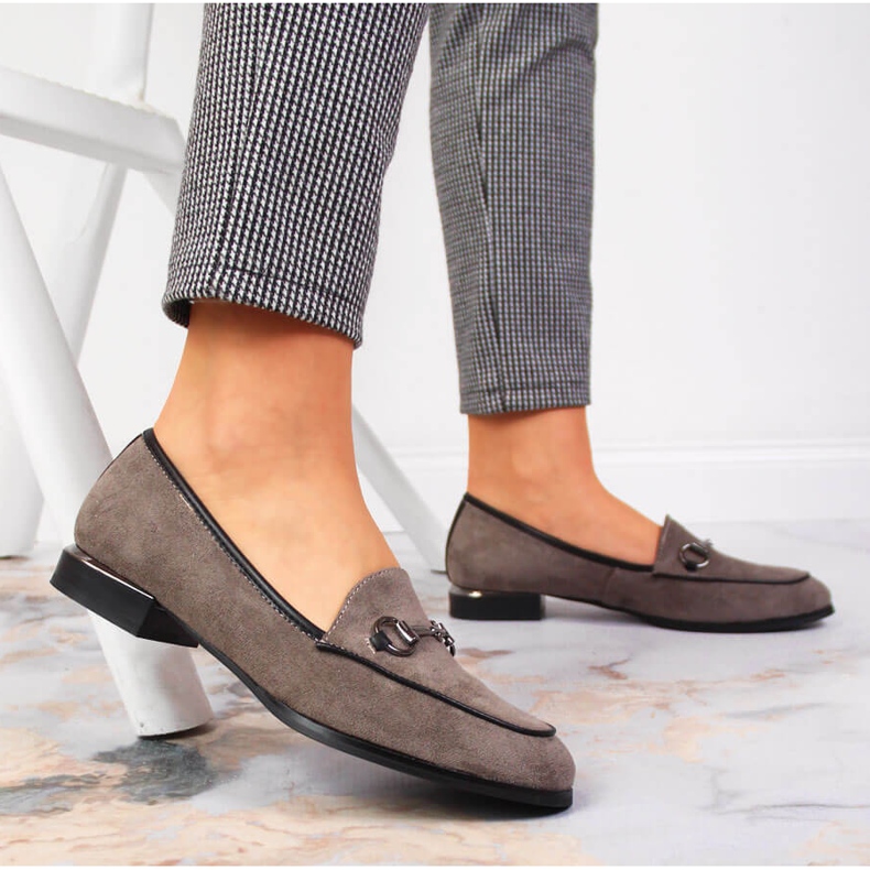 Naisten matalat mokasiinit harmaalla Jezzi-koristeella 2