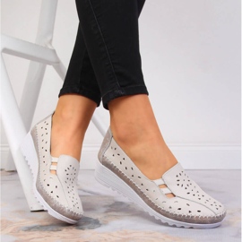 Mukavat naisten nahkakengät, beige T.Sokolski 2