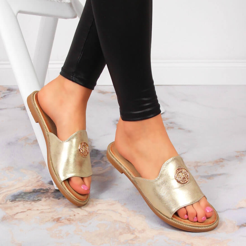 Naisten kultaiset tossut Filippo-koristeella kultainen 1