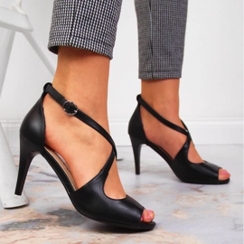 Mustat Sergio Leonen naisten sandaalit korkokengissä 2