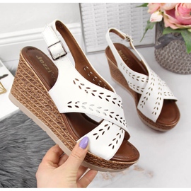 Naisten valkoiset kiila sandaalit Jezzi valkoinen 1