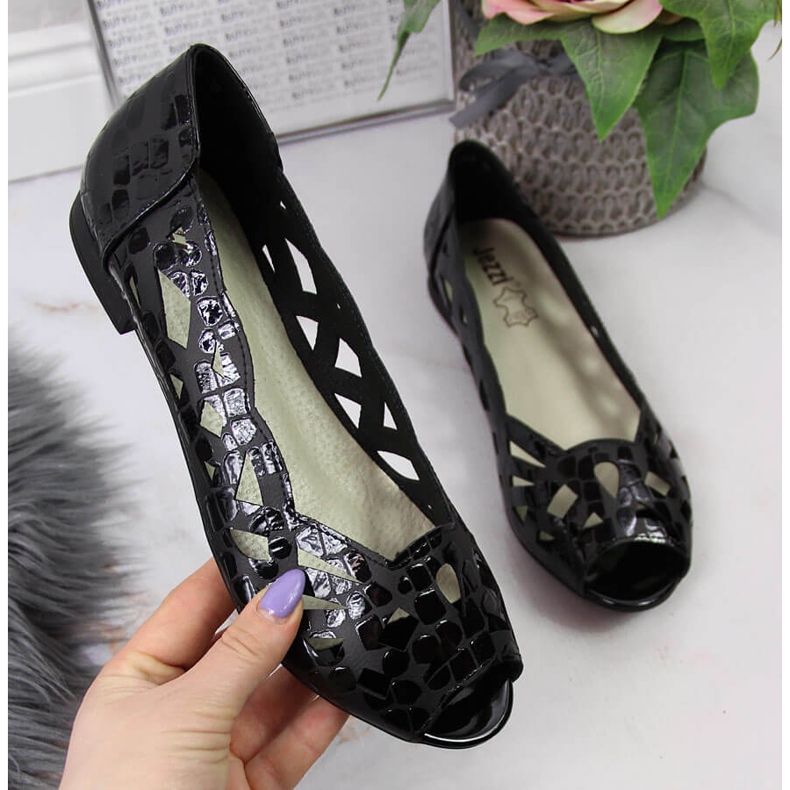 Naisten mustat harjakattoiset balerinat Jezzi-kengät 1