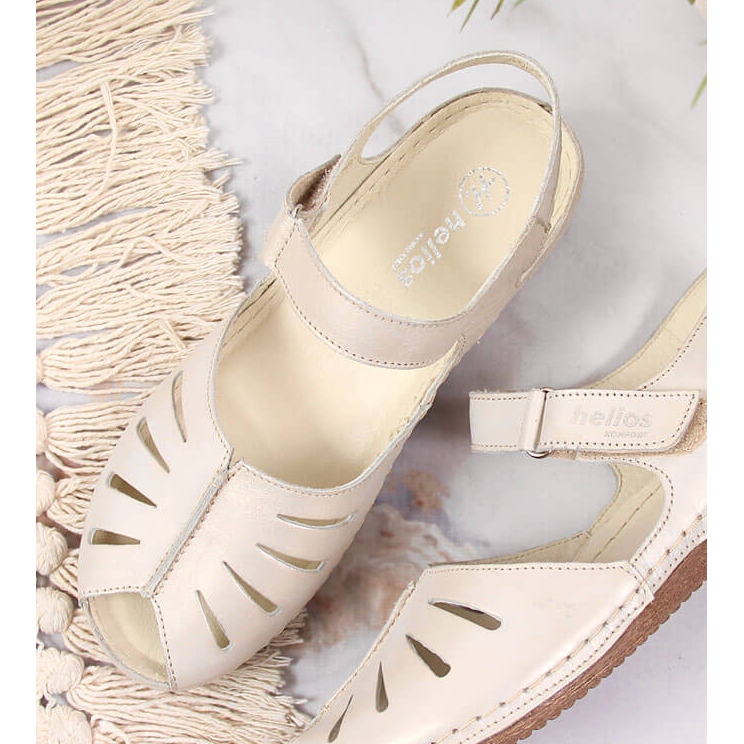 Naisten nahkasandaalit kultakiilalla Helios 4009 kultainen 2