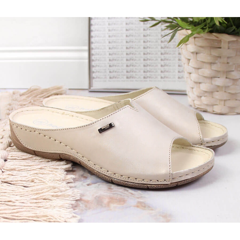 Naisten nahkaiset tossut kultakiilalla Helios 105 kultainen 2