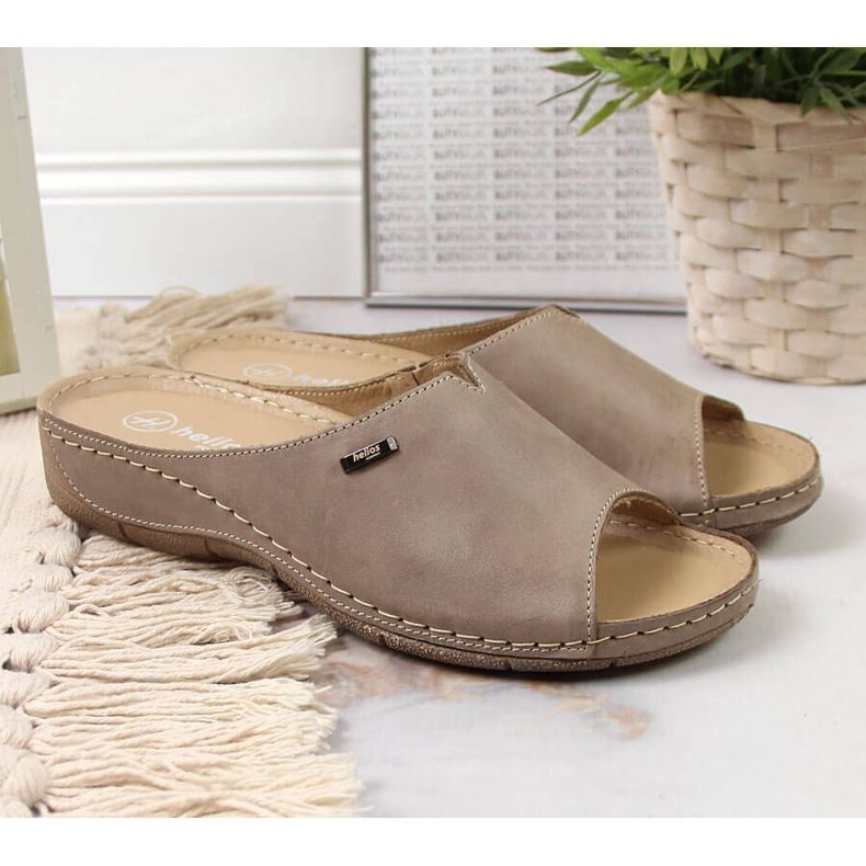 Naisten nahkaiset tossut beigessä Helios 105 -kiilassa 2