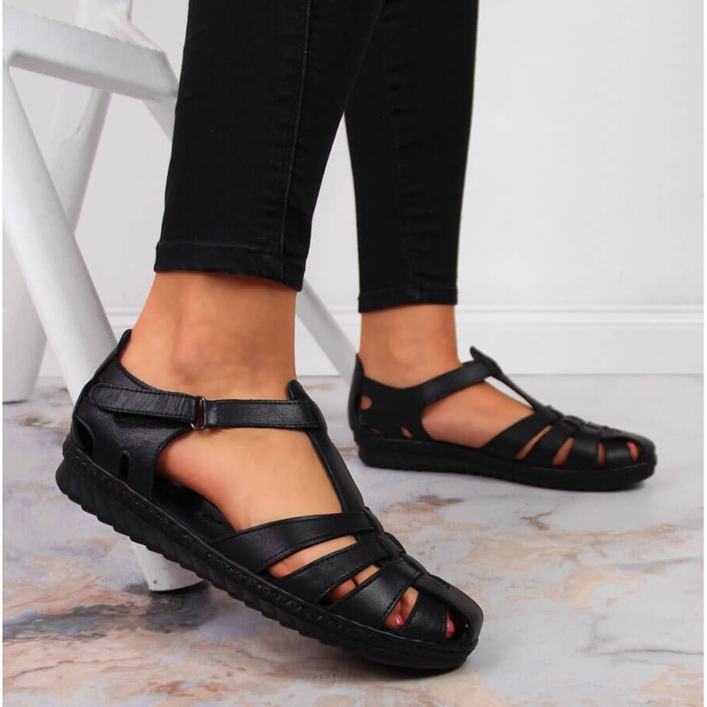 T.Sokolski T. Sokolskin mustat tarranauhalliset naisten sandaalit 2