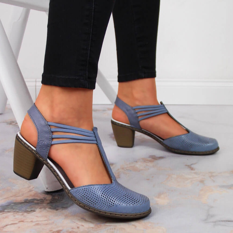 Naisten nahkaiset sandaalit, joissa joustava Rieker 40988-12 sininen 2