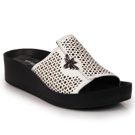 Naisten valkoiset harjakattoiset nahkatossut T.Sokolski 2