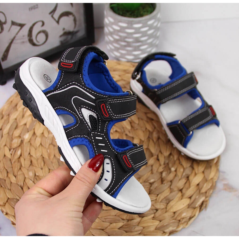 Black American Club poikien sandaalit tarranauhalla musta 1