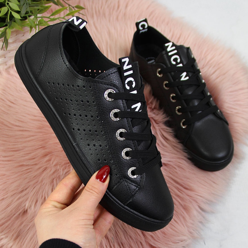 Naisten tennarit ekologisella nahalla, musta Filippo 1