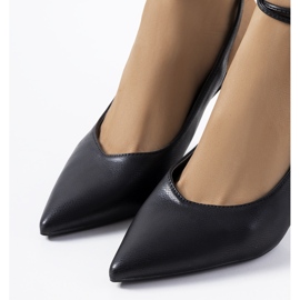 Latvalan mustat nauhakorkokengät 1