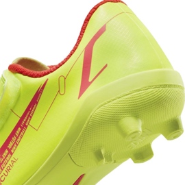 Nike Mercurial Vapor 14 Club Mg Jr CV0833-760 jalkapallokengät keltaiset 2