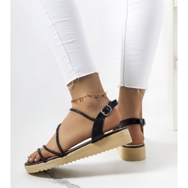 Kul. Naisten mustat sandaalit 1