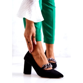 S.Barski Naisten mokkanahkapumput mustalla ketjulla 1