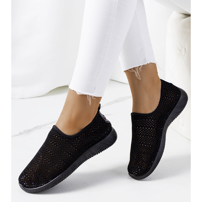 Naisten mustat Ritva-lenkkarit 1