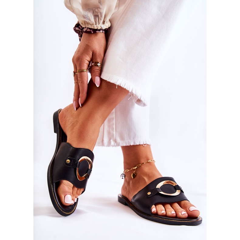 Vinceza Naisten nahkaiset tossut mustalla Marinell-koristeella 2