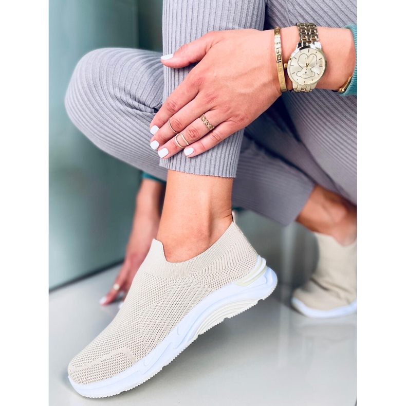 Bloom Beige urheilukengät 2