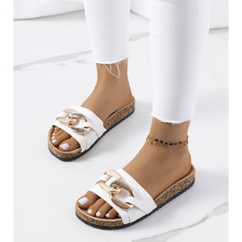 Valkoiset tossut Derbi-ketjulla valkoinen 2