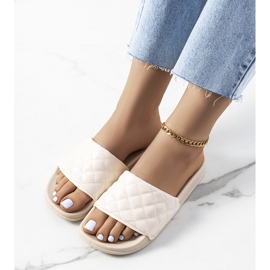 Kate beigenväriset tikatut tossut 1