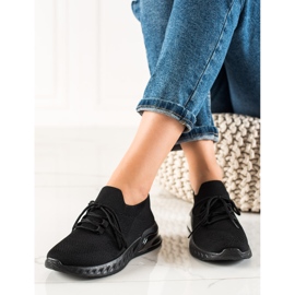 DK Mustat urheilukengät 1