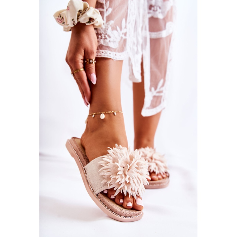 FJ1 Naisten mokkanahkaiset tossut beige Giorgia -koristeella 2