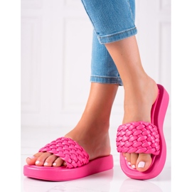 Mannika Tossut alustalla vaaleanpunainen 1