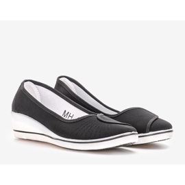 Mustat lenkkarit Denison wedge heelilta 1