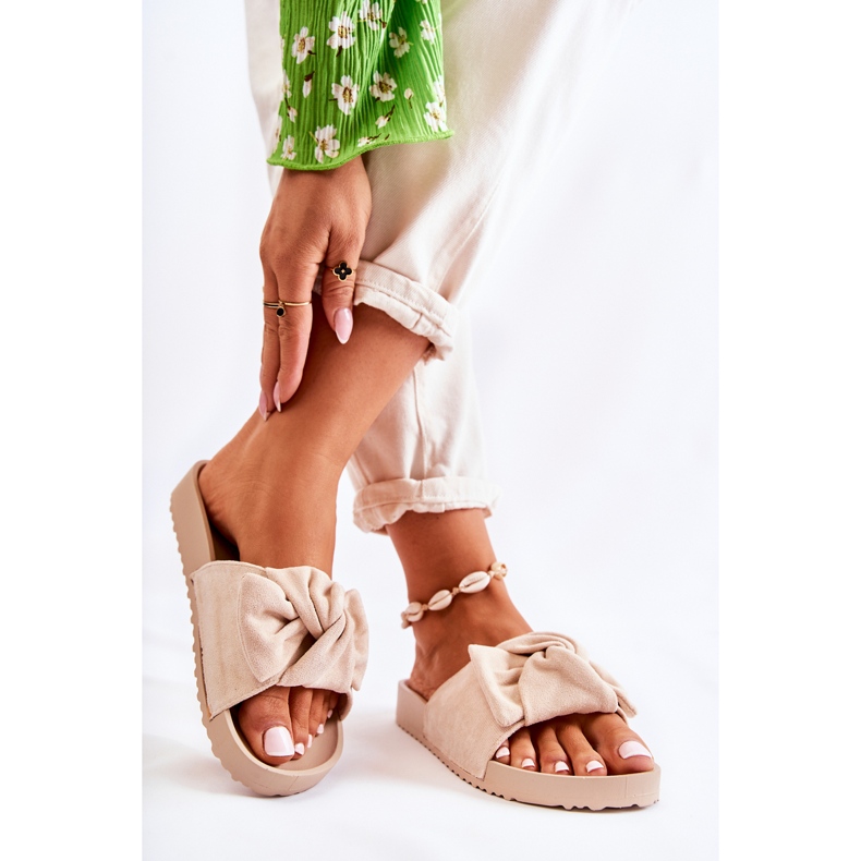 PE1 Klassiset mokkanahkaiset tossut beigellä Hayle-rusetilla 2