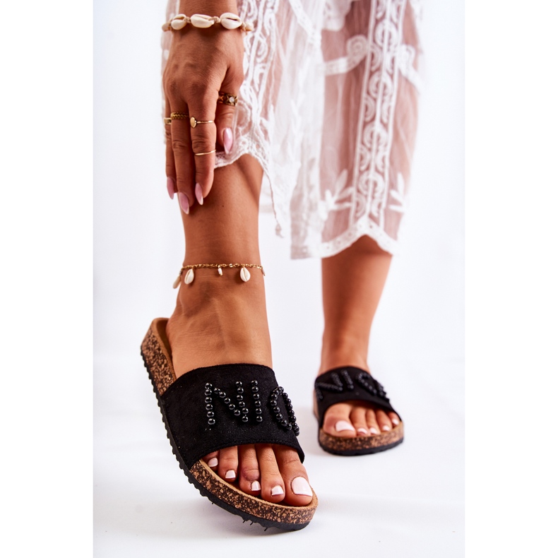 PE1 Klassiset mokkanahkaiset tossut helmillä mustalla Vayanalla 1