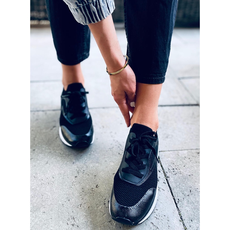 Remy Black sukkalenkkarit musta 1