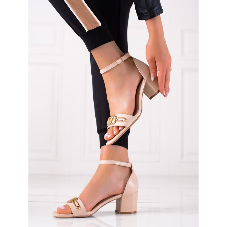 Seastar Sandaalit kultaisella koristeella beige 2