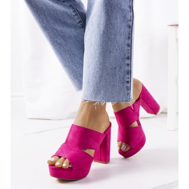 Vaaleanpunaiset tossut Horn-tolppassa vaaleanpunainen 1