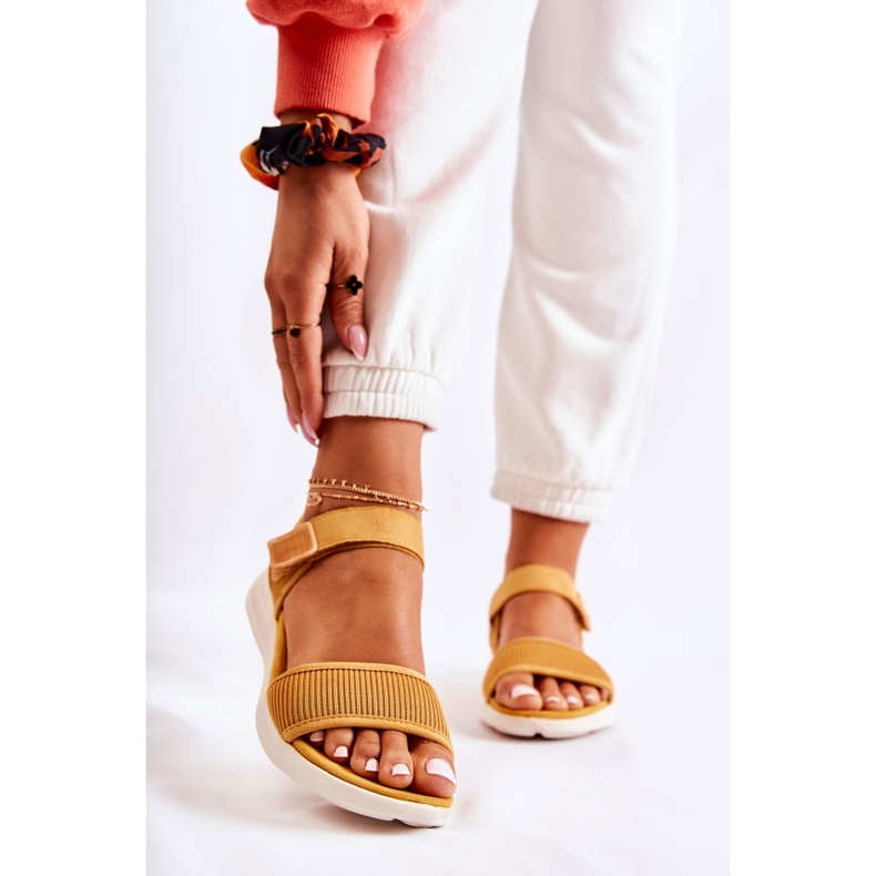 PE1 Naisten mukavat sandaalit tarranauhalla, keltainen Sidney 1