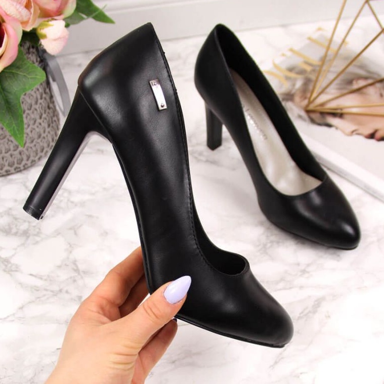 Sergio Leonen mustat korkokengät 1