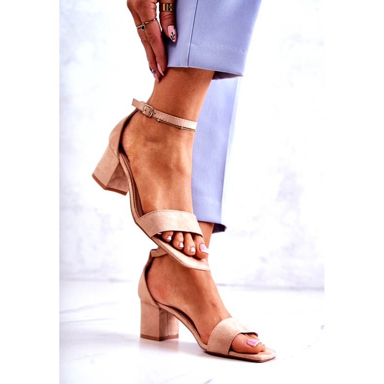 Vinceza Muodikkaat mokkanahkasandaalit korkokengillä, beige 2