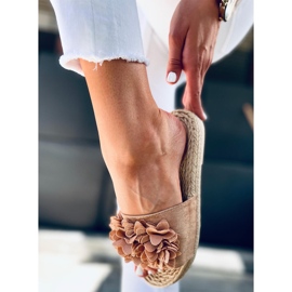 Kukkajuhla Primrose Camel -tossut beige 1