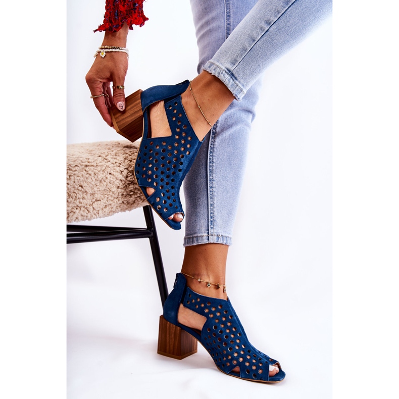 Harjakattoiset saappaat pylväässä Maciejka 04593-17 Tummansininen laivastonsininen 1