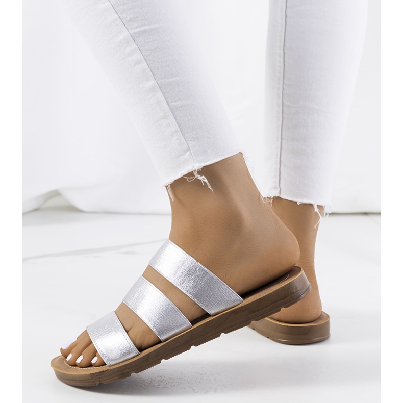 BM Cremik naisten hopeiset tossut hopea 1